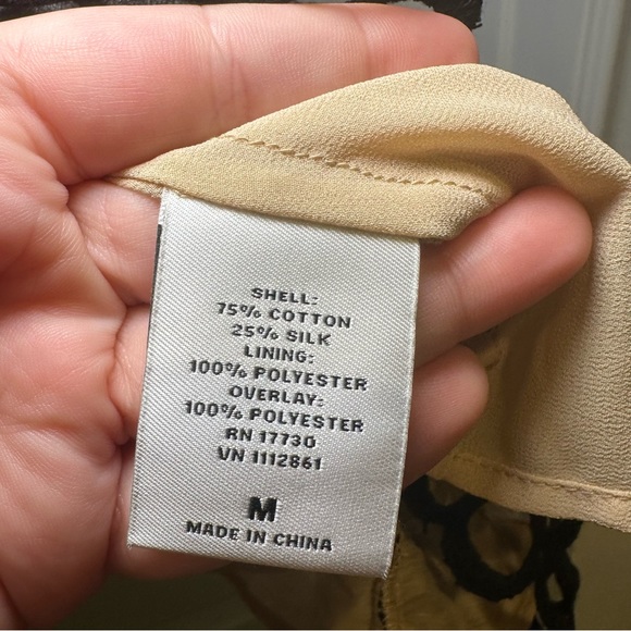 NWT Neiman Marcus For Target Lela Rose Guipure Lace Top size M - Picture 9 of 11